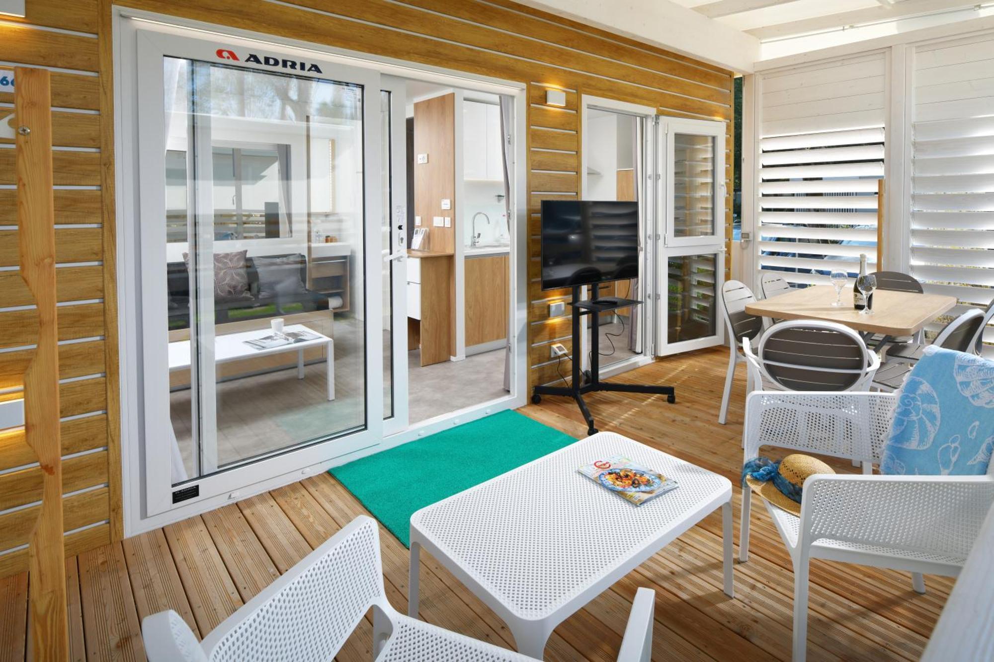 Isamar Holiday Village Ca Lino Zewnętrze zdjęcie A sliding door
